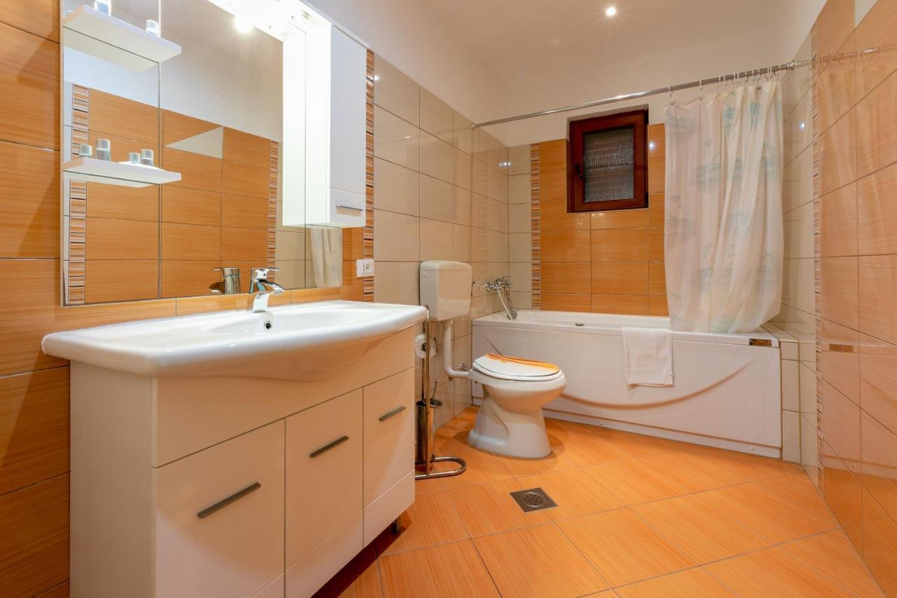 House Marija Villa Lopar Bagian luar foto